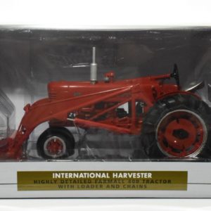 thumbnail image 2 of ERTL 1/16 Scale Case International 7130 Magnum Tractor - Prestige Collection Model 2 of 10