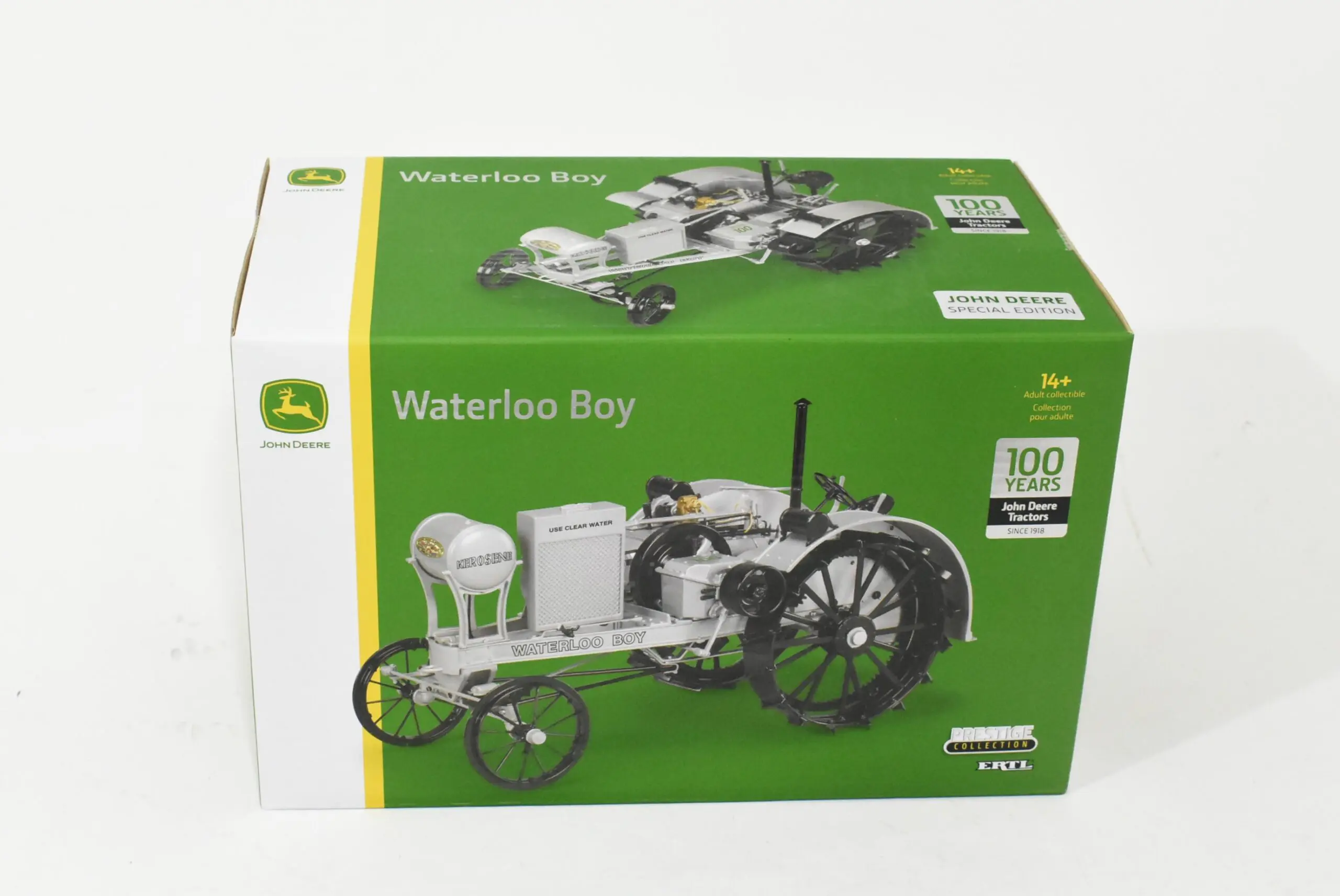 ミニカー ERTL JOHN DEREE WATERLOO BOY 1/16 John Deere Waterloo Boy Precision Tractor, Silver, 100Th