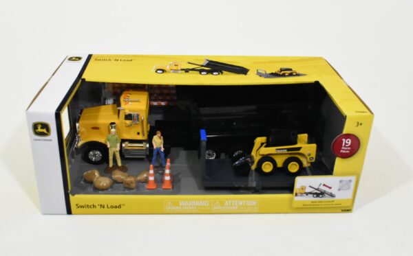 1/32 John Deere Switch Load 19 Piece Construction Set with Peterbilt Truck & Skid Loader
