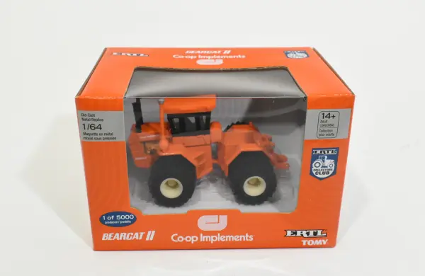 1/64 CO-OP Bearcat II 4wd Tractor With Duals - Dalton's Farm Toys