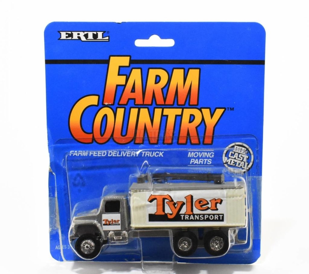 1/64 Tyler Transport Tandem Axle Grain Feed Delivery Truck Daltons