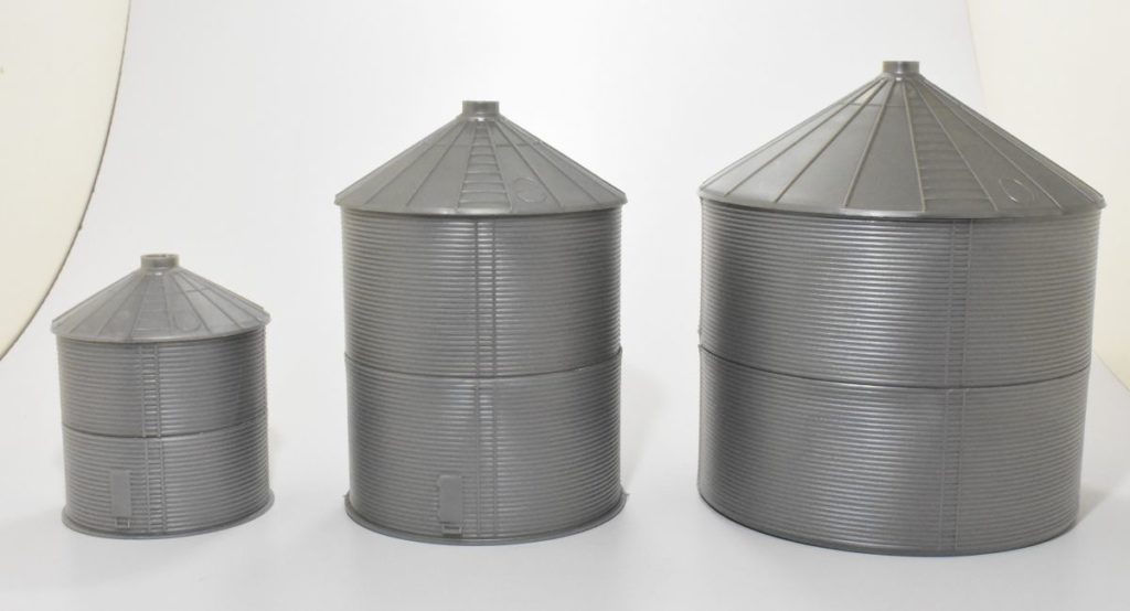 1/64 Model 30 Grain Bin, 18,000 Bushels Daltons Farm Toys