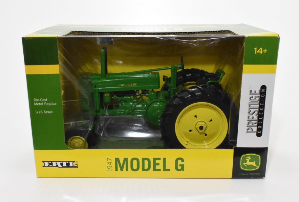 116 John Deere Model G Tractor Wide Front Prestige Daltons Farm Toys 9909