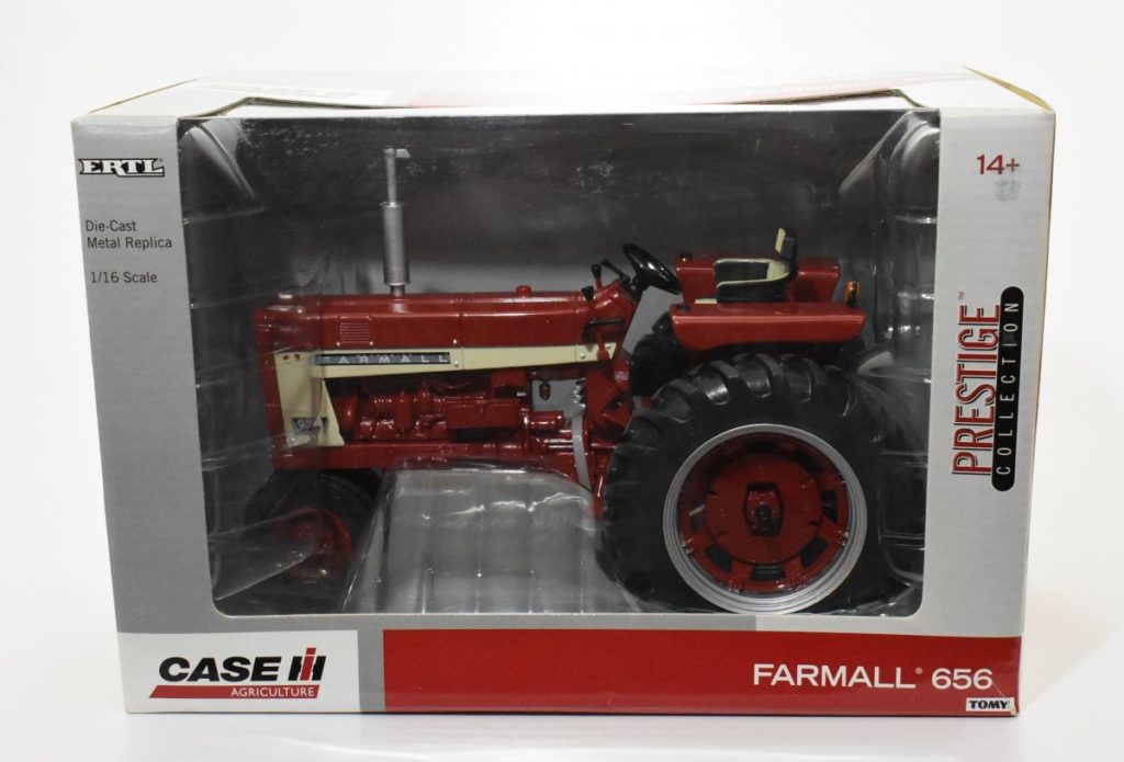 1/16 International Harvester Farmall 656 Tractor, Prestige Collection ...