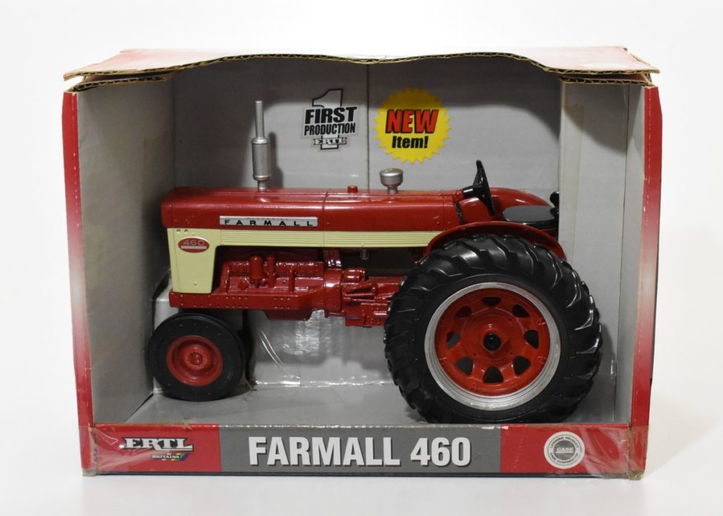 1/16 International Harvester Farmall 460 Tractor With Narrow Front ...