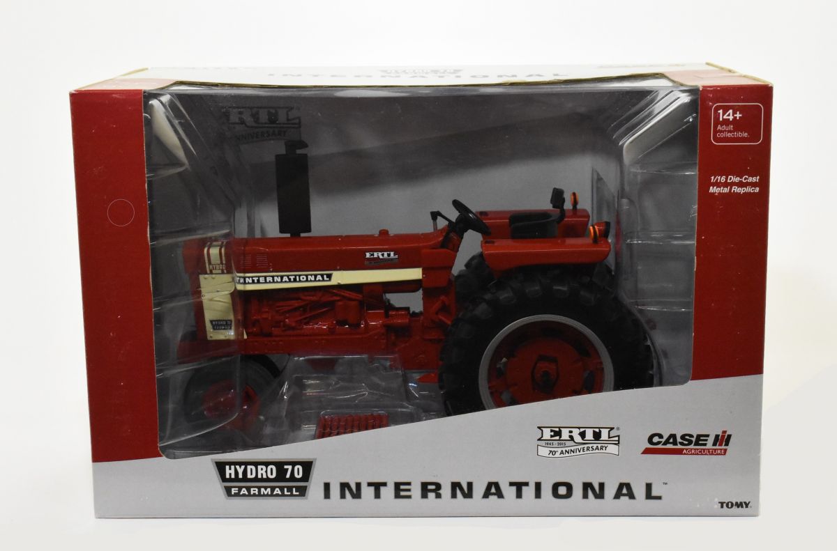 1/16 International Harvester Hydro 70 Farmall Tractor With Narrow Front ...