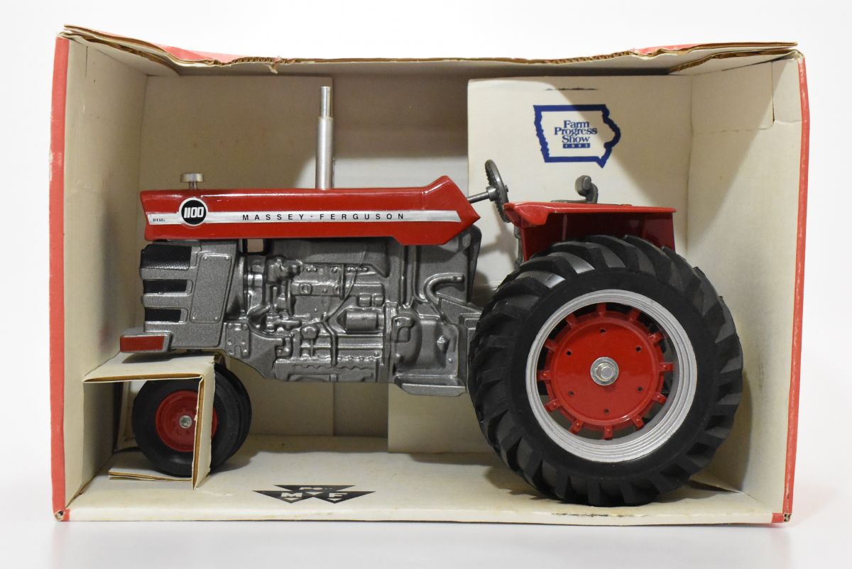 1 16 Massey Ferguson 1100 Diesel Tractor With Narrrow Front Farm Progress Show Daltons Farm Toys