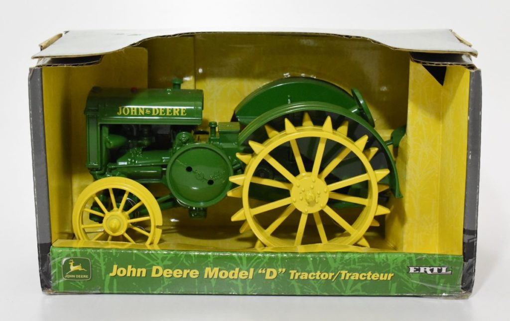 116 John Deere Model D Tractor Daltons Farm Toys 6982