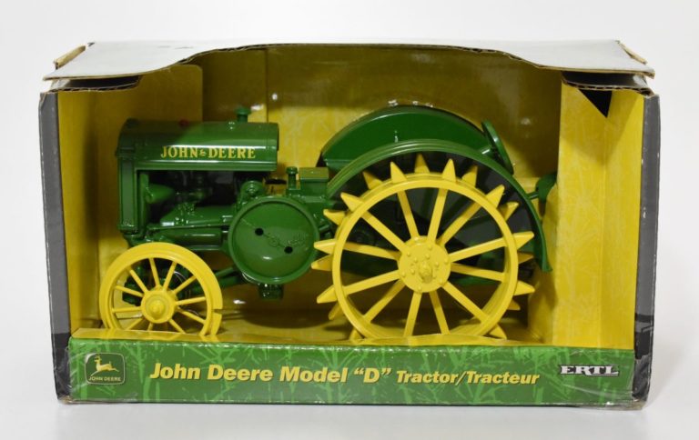 1/16 John Deere Model D Tractor - Daltons Farm Toys