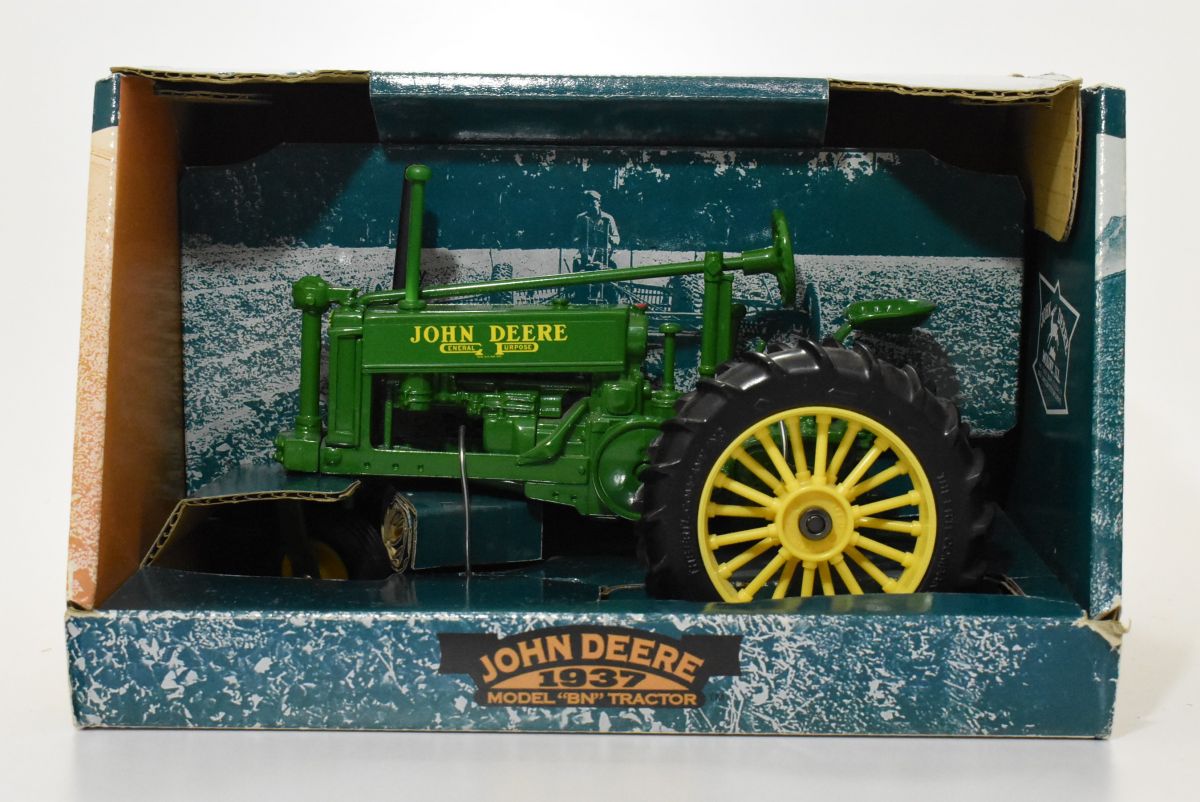 1/16 John Deere Model BN Tractor With Single Front Wheel - Daltons Farm ...