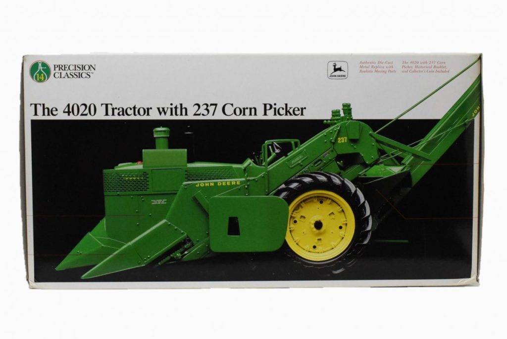 1/16 John Deere 4020 Tractor & 237 Corn Picker, Precision 14 Daltons