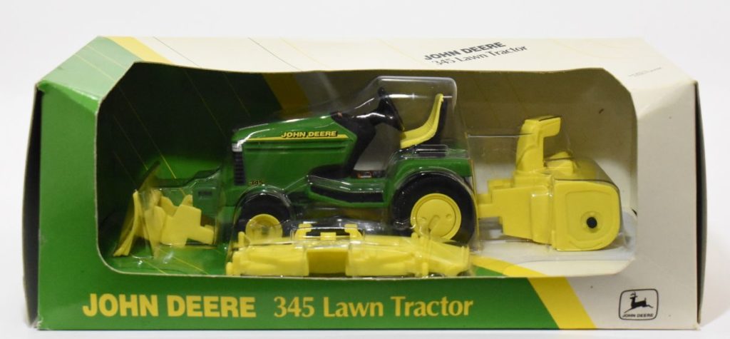 116 John Deere 345 Lawn Tractor With Mower Deck And Snow Blower Daltons Farm Toys 4183