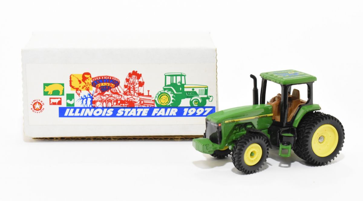 1/64 John Deere 8400T 
