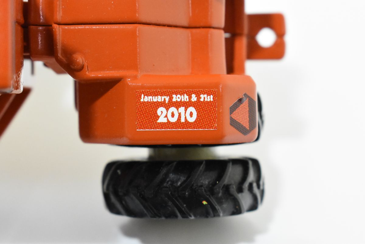 1/64 Co-Op Implements Cougar ll 4WD Tractor W/ Duals 6th Annual Triple T Toy Show Edition - Image 3
