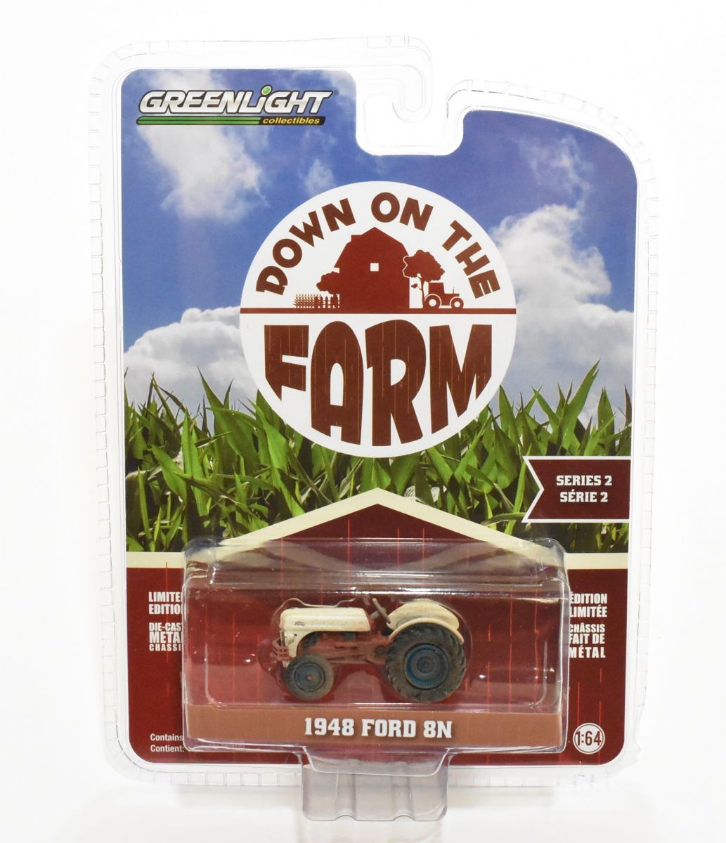 1/64 Ford 8N Tractor, Dirty, Chase Version With Blue Chrome Rims