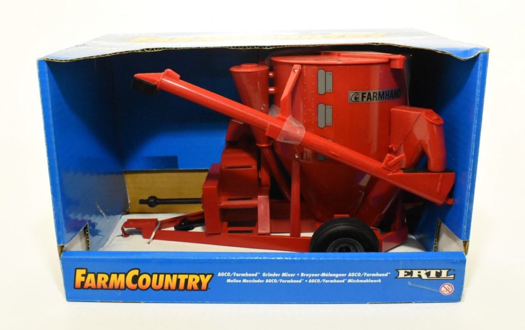 1/16 Agco/Farmhand Grinder Mixer Daltons Farm Toys
