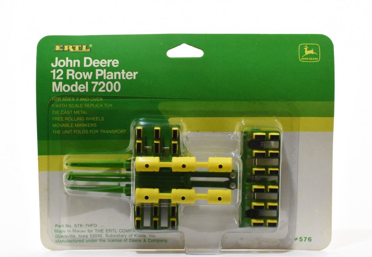 1/64 John Deere 12 row Maxemerge 7200 planter by SpecCast FREE shipping 