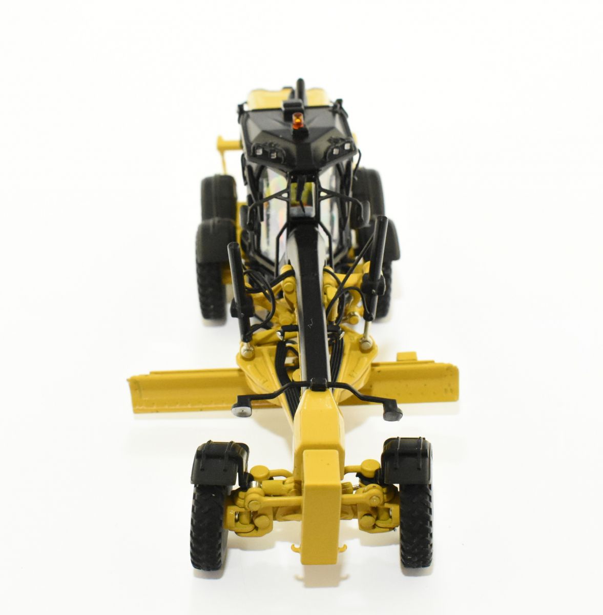 1/50 Cat Caterpillar 12M3 Motor Road Grader - Dalton's Farm Toys 1/50 Cat Caterpillar 12M3 Motor Road Grader - Dalton's Farm Toys