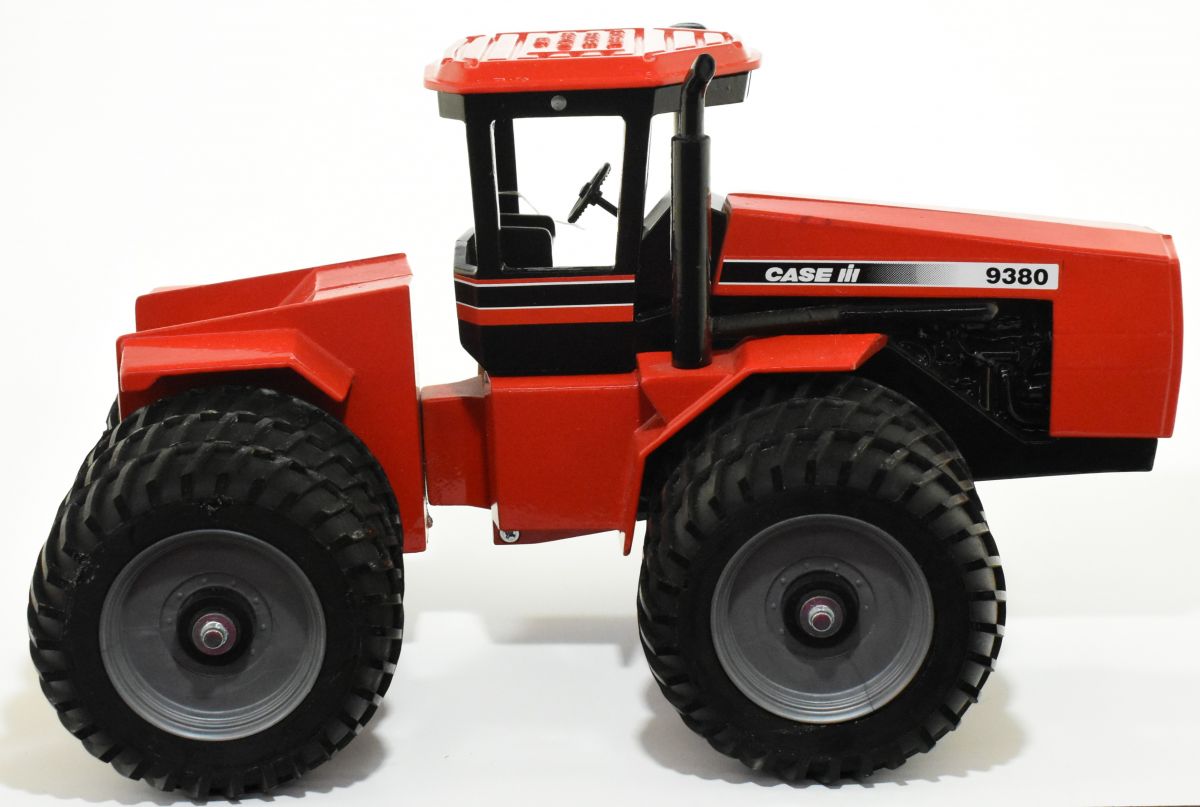 1 16 Case IH 9380 4WD Tractor W Triples Daltons Farm Toys   DSC 1292 