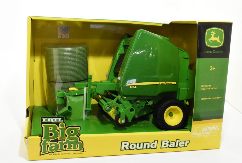 1/16 Big Farm John Deere 854 Round Baler W/ Hay Bales Daltons Farm Toys