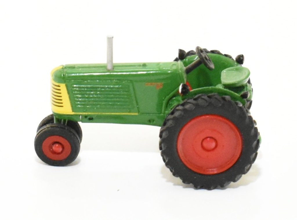 1/64 Oliver 88 Tractor With Narrow Front - Daltons Farm Toys