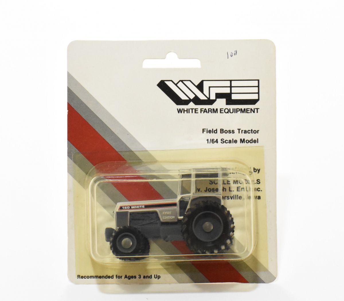 1/64 White 160 Tractor With Front Wheel Assist - Dalton's Farm Toys