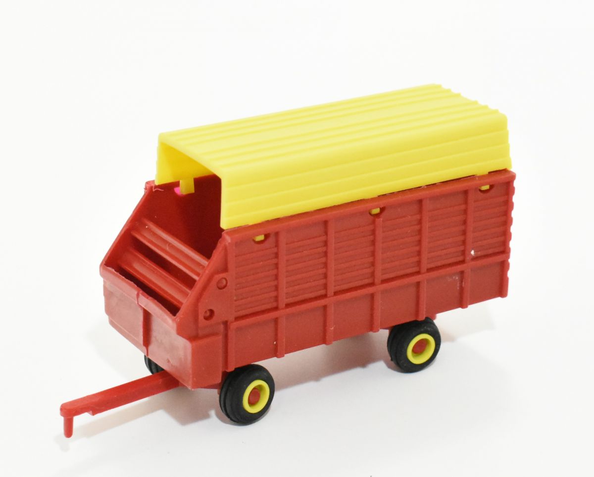 1/64 Single Axle Forage Wagon, Red & Yellow - Daltons Farm Toys