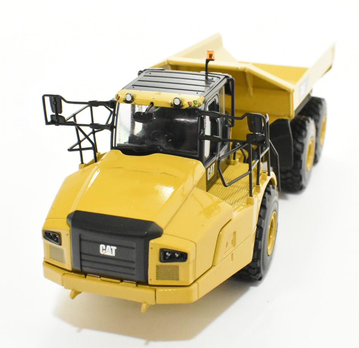 1/50 Cat Caterpillar 745 Articulated Dump Truck - Dalton's