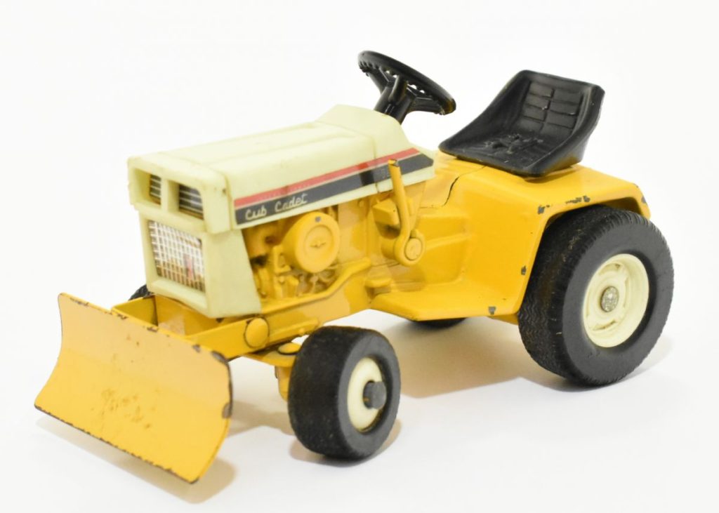 cub cadet toy lawn tractor