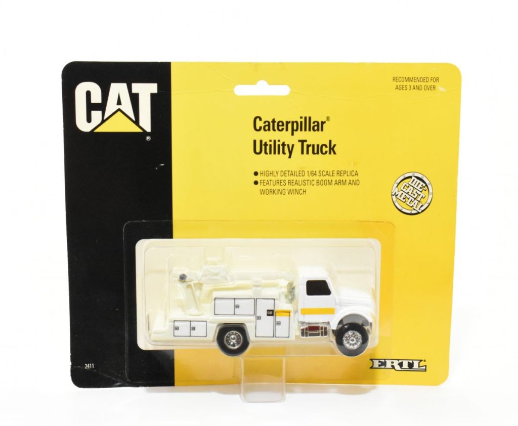 1/64 Cat Caterpillar Utility Service Truck With Boom Daltons Farm Toys