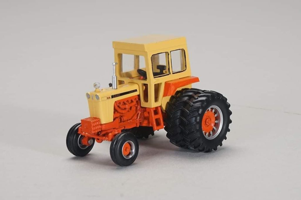 1/64 Case 1030 Tractor With Cab & Duals, Toy Tractor Times 37th