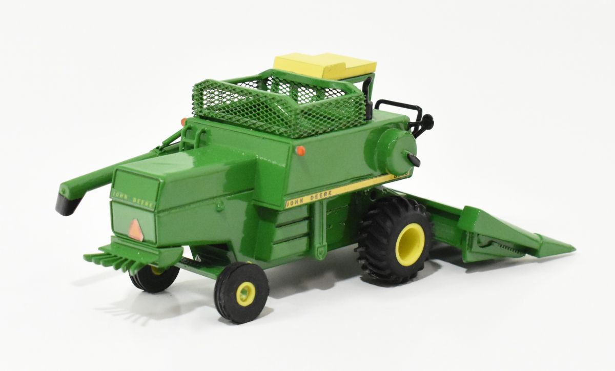 1/64 Custom John Deere 6600 Combine With 6 row Corn & Grain Heads ...