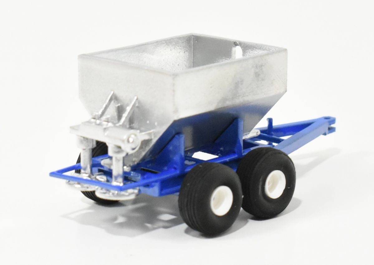 1/64 Custom Tandem Axle Fertilizer Spreader, Blue Frame - Image 2