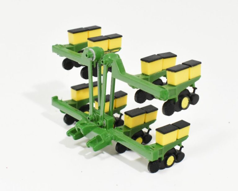 164 Custom John Deere 3 Point 8 Row Stack Fold Planter Daltons Farm Toys 1662