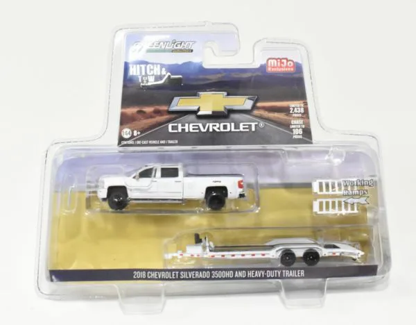 ミニカー Snap-on 1/64 Dually with Show Trailer 2 Action 1/64 scale, Dually Truck with Show | Proxibid