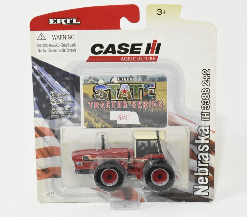 1/64 International Harvester 2+2 3388 Nebraska State Tractor, Capital
