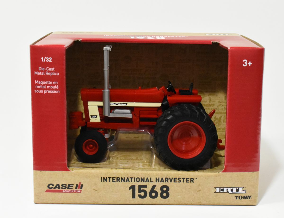 1/64 ERTL custom international 1568 v8 black stripe tractor with cab farm toy 