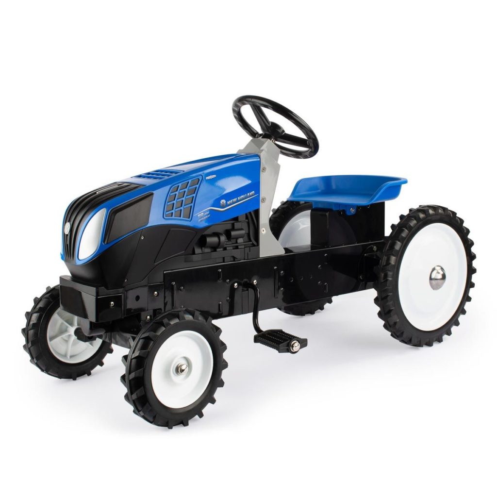 New Holland T8.435 Pedal Tractor Daltons Farm Toys