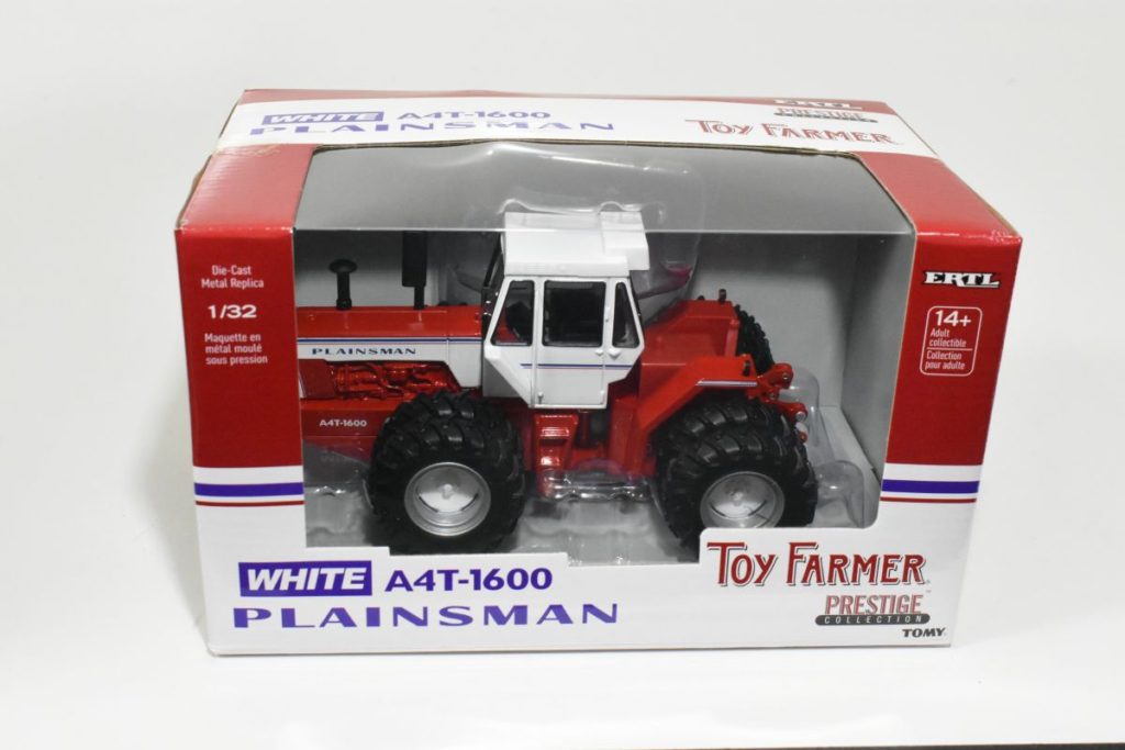 1/32 White Plainsman A4T1600 4WD With Duals Daltons Farm Toys