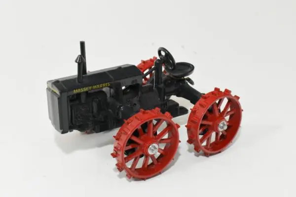 ERTL, Tracteur Massey-Harris 44, Avant étroit, Echelle 1