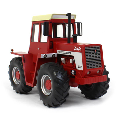 1/32 International Harvester 4166 4wd Tractor With Cab - Image 3