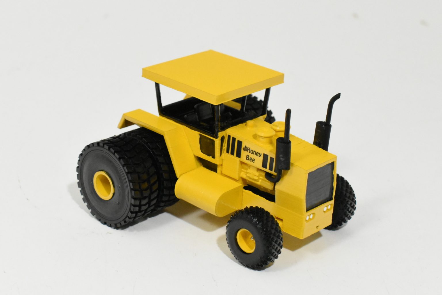 1/64 Custom Honey Bee 2wd Tractor, First Version Daltons Farm Toys