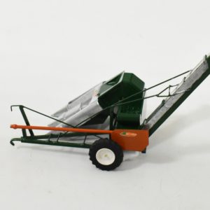 1/64 Scratch Built New Idea 2 Row Pull Type Corn Picker - Dalton's Farm ...