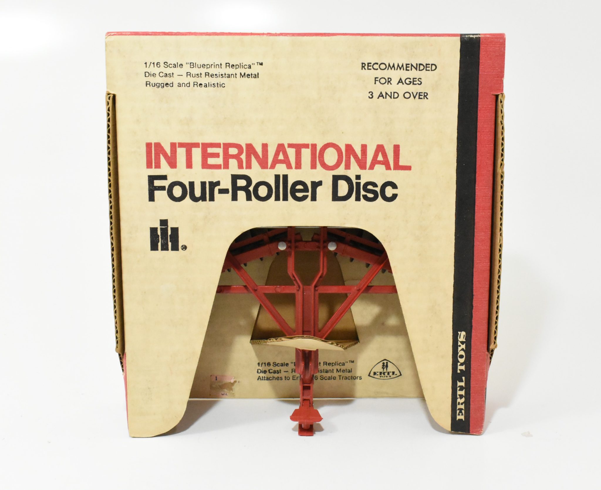 1/16 International Harvester Disk Daltons Farm Toys