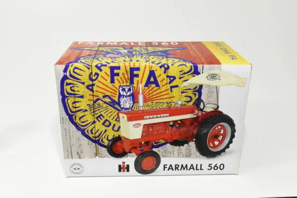 Farmall 560 hot sale toy tractor