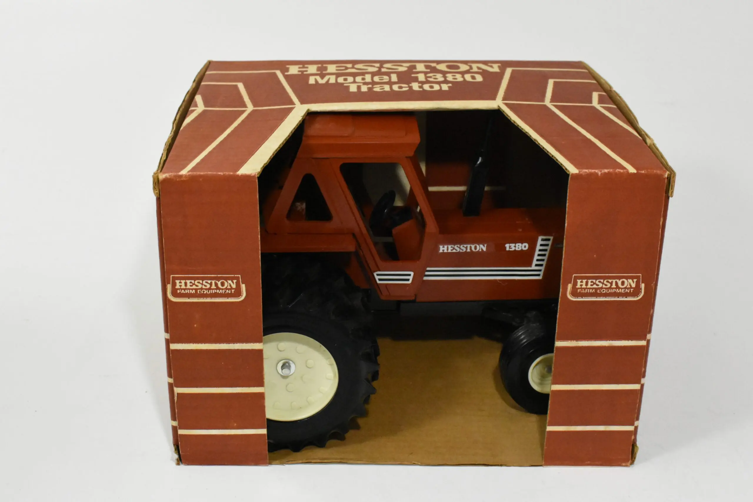 ERTL Fiat offers Hesston 1380 Tractor 1:16 Scale