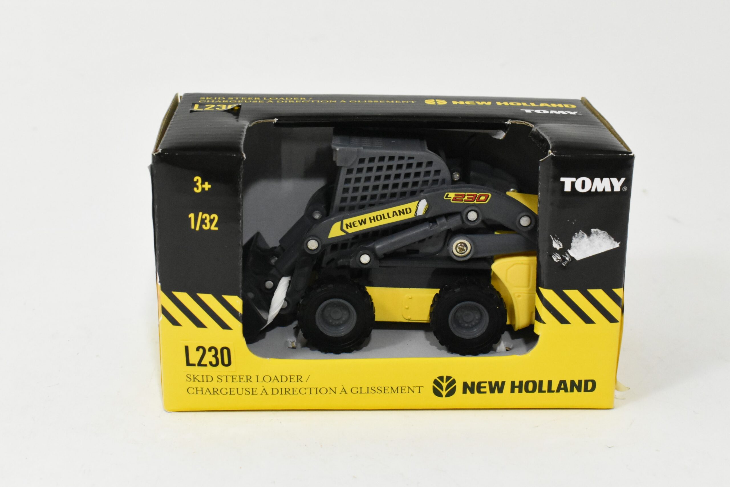 1/32 New Holland L234 Skid Steer 47158 