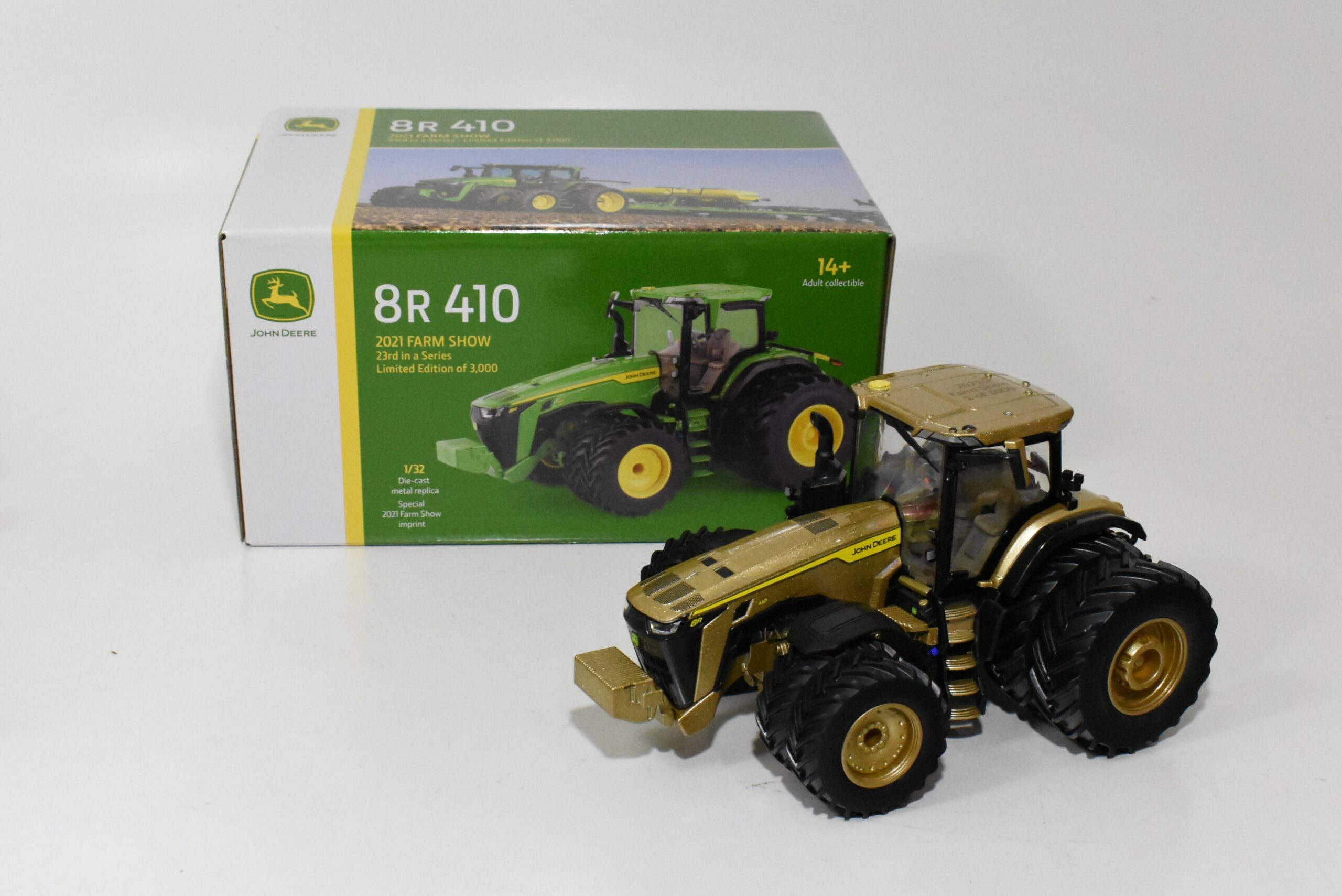 Uh 1/32 scale Fendt Farmer 106 s with round Cabin 4wd tractor DIECAST Model 5312 