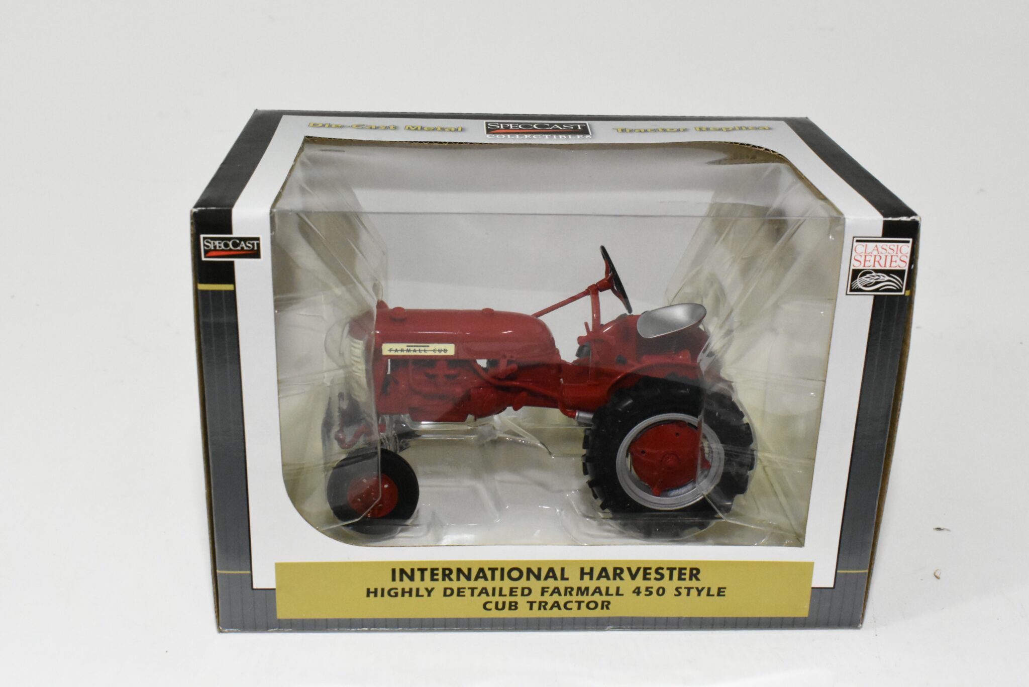 1/16 International Harvester Farmall Cub Tractor, 450 Style - Daltons ...