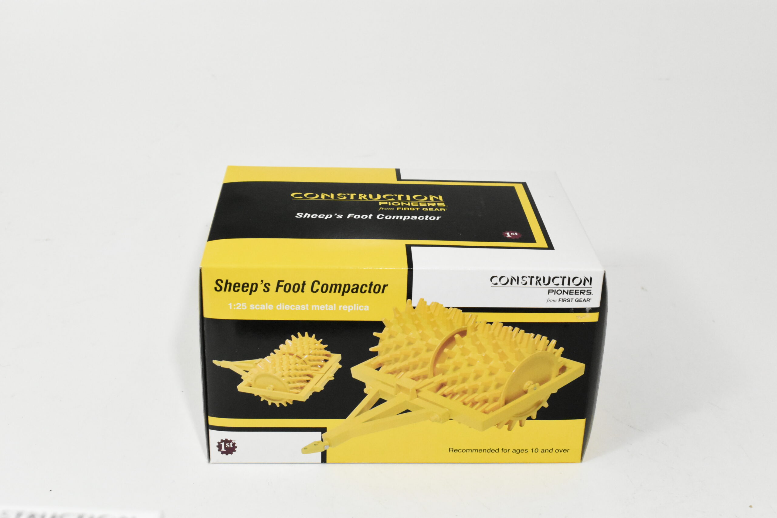 1/25 Sheepsfoot Compactor - Dalton's Farm Toys
